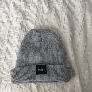 ALO Yoga Soft Gray Knit beanie